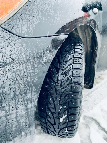 фото протектора и шины Ice Blazer WST1 Шина Sailun Ice Blazer WST1 235/55 R17 99H